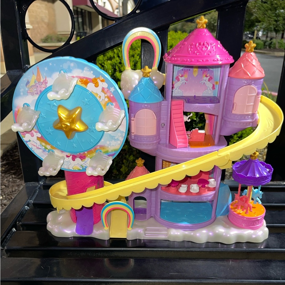 Polly Pocket Theme Park